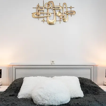 Lion Prestige Apartament Praga