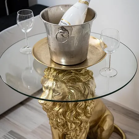 Apartament Lion Prestige Praga